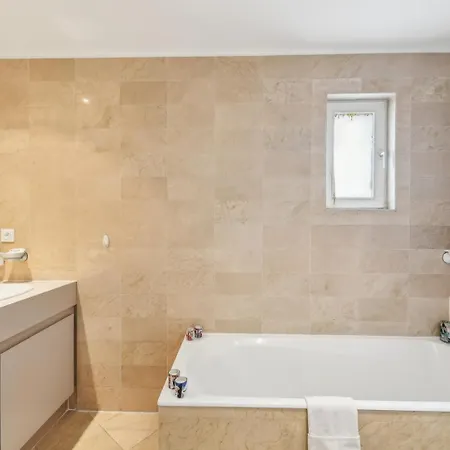 Chic 1br Near Montmartre And Palais Garnier Paris